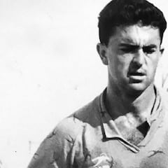 Fallece el exjugador del Málaga José Antonio Rivas a los 55 años