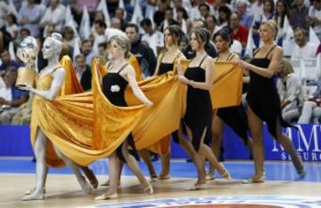 Presentación del trofeo de la Liga Endesa de Baloncesto.