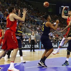 España y Serbia dominan en la fase de preparación