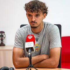 Gui Guedes, la revelación silenciosa que da alas al Almería