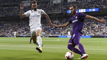 Pezzella, (derecha), contra el Real Madrid.