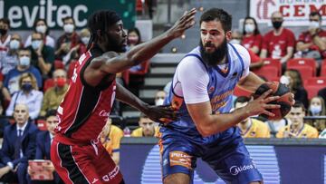 El Valencia suma en Zaragoza con r¨¦cord de Dubljevic incluido