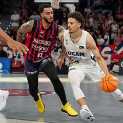 Donta Hall destaca en la victoria baskonista ante el Murcia