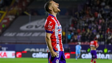 Sebastien Salles-Lamonge celebrate this goal 2-1 of San Luis during the 7th round match between Atletico de San Luis and Leon as part of the Liga BBVA MX, Torneo Clausura 2025 at Alfonso Lastras Stadium, on February 16, 2025 in San Luis Potosi, Mexico.
