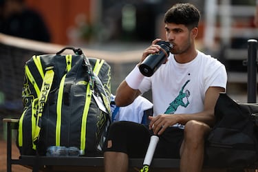 Carlos Alcaraz debuta al 100% ante un lucky loser