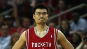 Yao Ming, durante su etapa en los Houston Rockets.