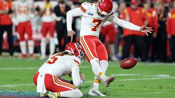 GLENDALE, ARIZONA - FEBRUARY 12: Harrison Butker #7 of the Kansas City Chiefs kicks the go ahead field goal during the fourth quarter against the Philadelphia Eagles in Super Bowl LVII at State Farm Stadium on February 12, 2023 in Glendale, Arizona.   Gregory Shamus/Getty Images/AFP (Photo by Gregory Shamus / GETTY IMAGES NORTH AMERICA / Getty Images via AFP)