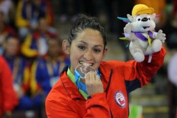 Karate damas: Gabriela Bruna logró la medalla de plata en 50 kilos.