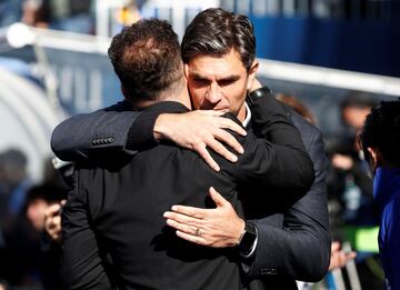 Saludo entre Diego Pablo Simeone y Pellegrino. 