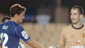 <b>XEREZ 5 - MURCIA 3.</b> El Xerez trunc車 la racha del Real Murcia en un partido loco que los locales llegaron a ir perdiendo por 0-2.