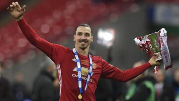 Ibrahimovic deja abierto su futuro en Manchester United