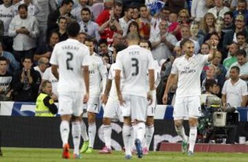 4-0. Benzema celebra el cuarto gol.