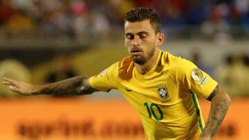 Lucas Lima, con Brasil, en un partido de la fase de grupos de la Copa Am&eacute;rica Centenario 2016.