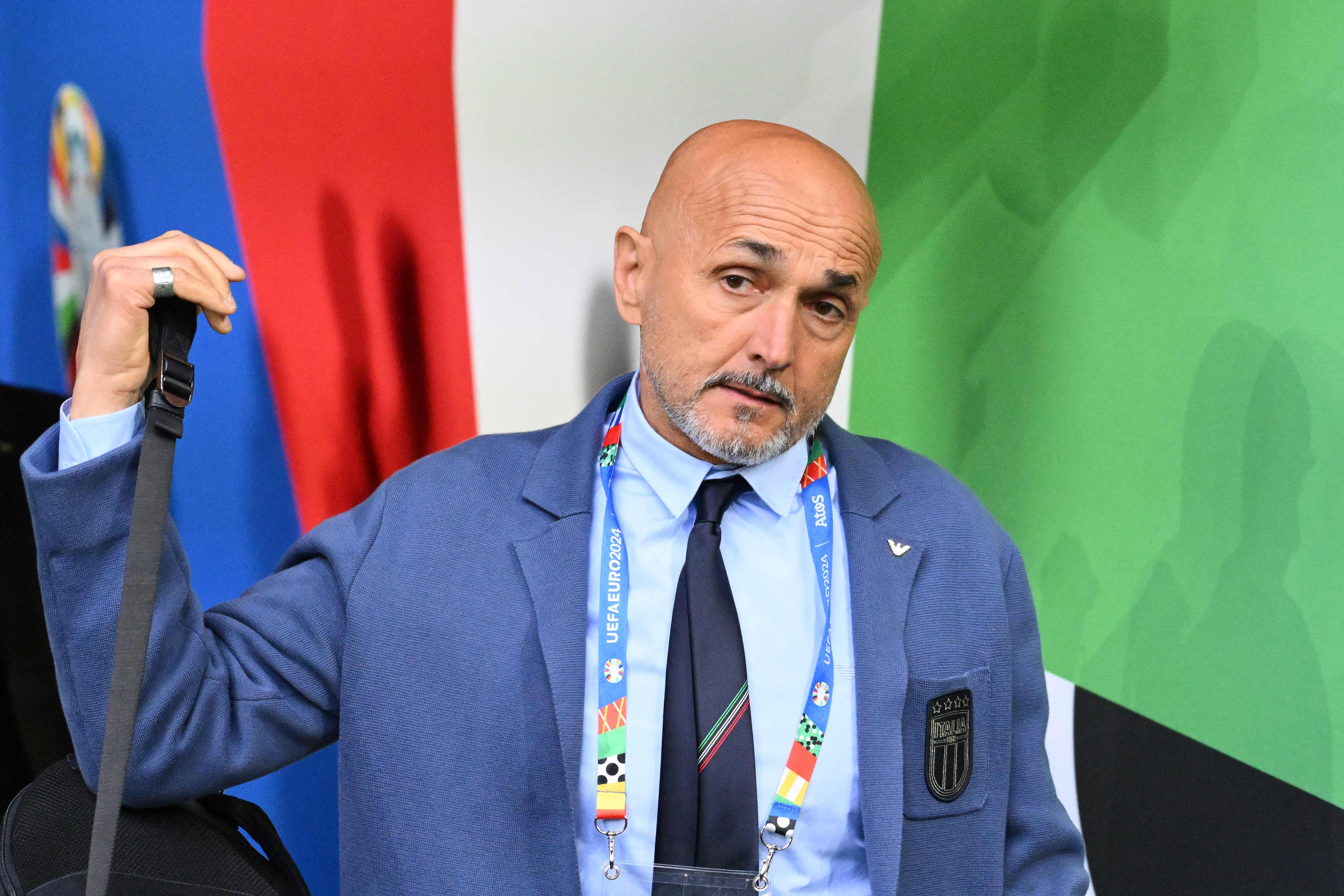 Italia es un polvorín: Spalletti, despedido