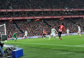 1-0. Iker Munian marcó el primer tras un pase de Iñaki Williams.