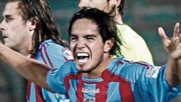 <b>EL MEJOR LATERAL DEL MUNDO. </b>Eso es lo que dicen de Vargas. Por alto el Real Madrid se ha interesado `p p