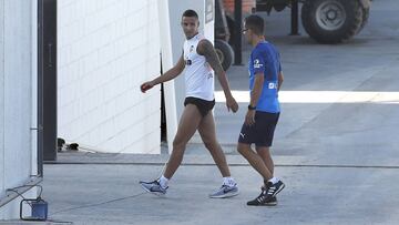 Rodrigo en Paterna, Correa en el Cerro... a la espera de su agente