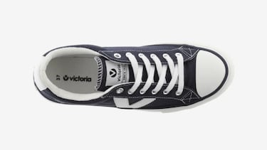Parecen Converse, pero son de Victoria y estas zapatillas nos encantan más allá de su precio