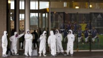 Ensayo en una instalaci&oacute;mn deportiva ante una posible radiaci&oacute;n nuclear. 