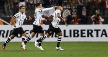 Once Caldos perdió 4-0 frente a Corinthians en Brasil.