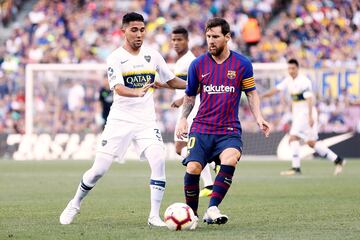 Leo Messi and Emanuel Mas.