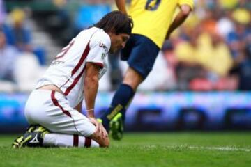 Para el apertura 2009, Marioni llegó a Estudiantes Tecos, equipo con el que terminó su carrera a la siguiente campaña. Curiosamente, sólo marcó 4 goles en su estancia en este equipo; 3 de ellos a los Pumas y el otro a los Tuzos del Pachuca.