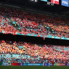 Del lío del Allianz… a permitir anuncios con la bandera LGTBI