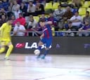 That's how you dink it: Barcelona futsal star Roger's cheeky chip