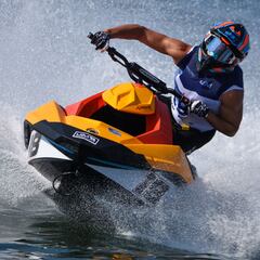 Volar sobre el agua: la historia de Álex Palau