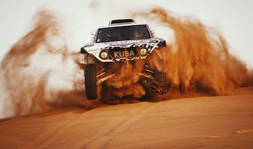 El Rally de Marruecos ha cumplido el papel de preparación para el Dakar. Audi y BRX no han acudido por lo que hay grandes ausencias como las de Sainz, Peterhansel, Roma y Loeb. Hay 2.656 kilómetros de recorrido (1.633 cronometrados) alrededor de Zagora repartidos en cinco etapas.