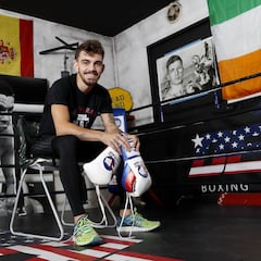 Jonfer apunta a Isaac Cruz