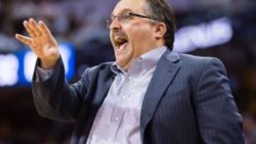 Van Gundy, sobre el arbitraje: "LeBron hace lo que quiere"