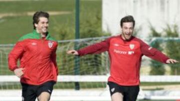 Llorente y Amorebieta, durante un entrenamiento.