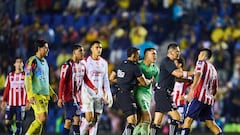 Tras vaciarse las bancas, el saldo de la bronca Chivas vs América