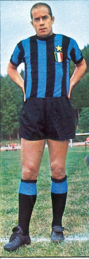 El Inter lo fich¨® en 1961 y milit¨® en el equipo italiano hasta 1970.