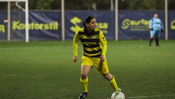 Camila Molina, durante un partido con su equipo actual, el Alqueries CF.