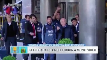 Messi shows security guard how to do it