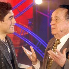 El día que Diego Maradona le dijo "Ídolo" a ‘Chespirito’