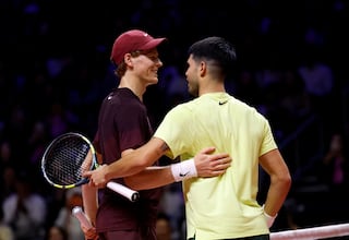 Alcaraz y Sinner llegan juntos a Australia y ya hacen sus primeros entrenamientos