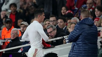 Xhaka wrong to react to Arsenal supporters, says Emery