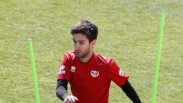 Alberto Bueno, delantero del Rayo