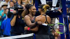 Serena Williams of the United States &amp; Naomi Osaka of Japan embrace at the net after the womens final of the 2018 US Open Grand Slam tennis tournament. New York, USA. September 8th 2018.