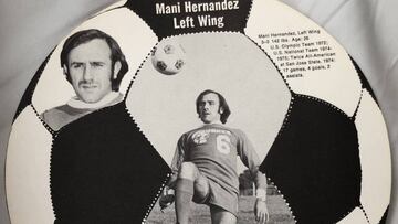 Mani Hern&aacute;ndez en un cartel publicitario de los San Jos&eacute; Earthquakes