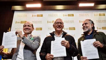 Bogotá. Mayo 19 de 2025. Los ministros de Trabajo, Salud y del Interior radicaron ante el Congreso de la República el documento oficial que contiene las 16 preguntas de la Consulta Popular. (Colprensa - Cristian Bayona).