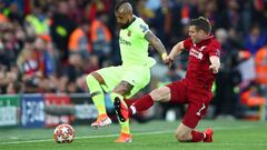 Vidal debe irse del Barça