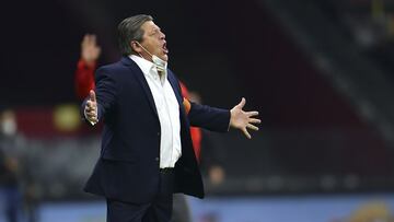 MIGUEL HERRERA AMERICA COACH during the game America vs Guadalajara, corresponding to the second leg of the Quarterfinals of the 2020 Torneo Guard1anes Apertura of the Liga BBVA MX, at Azteca Stadium, on November 28, 2020.
<br><br>
MIGUEL HERRERA DT DE AMERICA durante el partido America vs Guadalajara, correspondiente al partido de Vuelta de los Cuartos de Final del Torneo Apertura Guard1anes 2020 de la Liga BBVA MX, en el Estadio Azteca, el 28 de Noviembre de 2020.