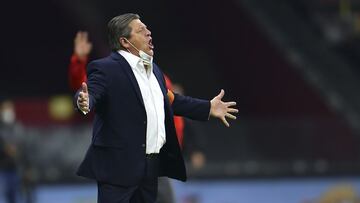   MIGUEL HERRERA AMERICA COACH during the game America vs Guadalajara, corresponding to the second leg of the Quarterfinals of the 2020 Torneo Guard1anes Apertura of the Liga BBVA MX, at Azteca Stadium, on November 28, 2020.
 
 &lt;br&gt;&lt;br&gt;
 
 MIGUEL HERRERA DT DE AMERICA durante el partido America vs Guadalajara, correspondiente al partido de Vuelta de los Cuartos de Final del Torneo Apertura Guard1anes 2020 de la Liga BBVA MX, en el Estadio Azteca, el 28 de Noviembre de 2020.