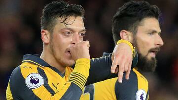 Özil y Alexis quieren ir a Europa