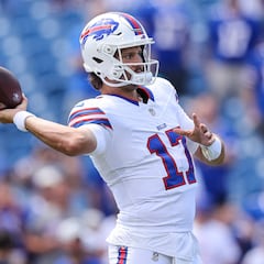 Experts agree: He is the NFL’s top quarterback and the nicest guy in the league