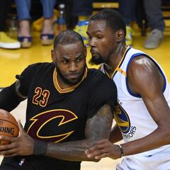 NBA admits refs missed Durant's late fouls on LeBron James